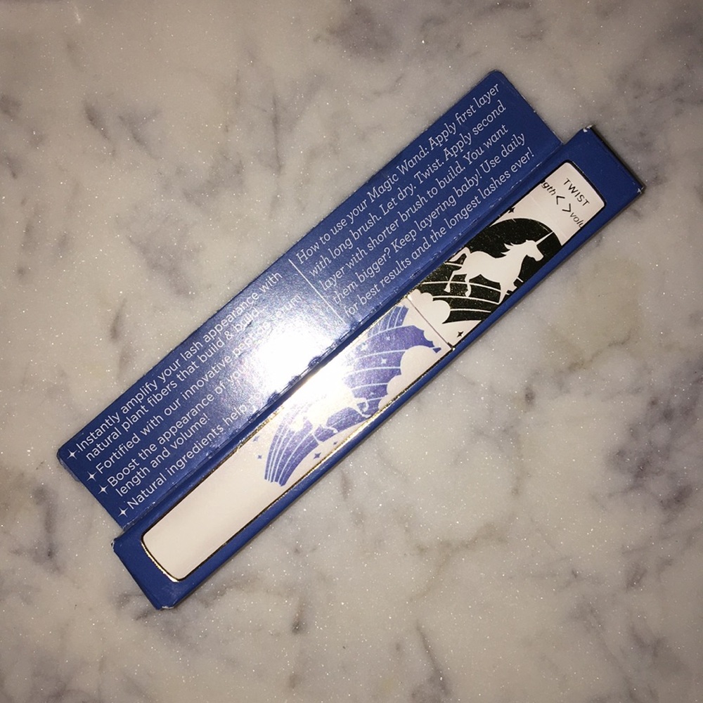 pacifica mascara